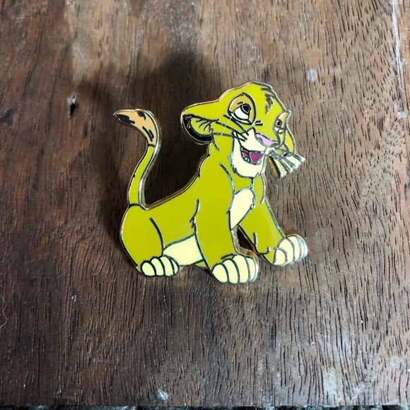 Disney | Accessories | Walt Disney World Simba Pin The Lion King | Poshmark